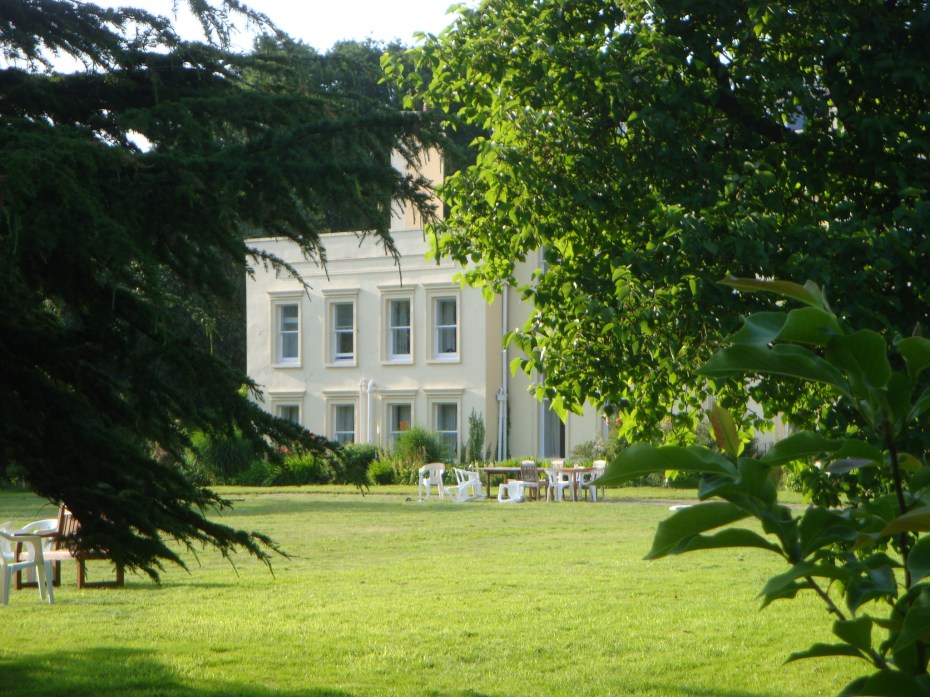 3F8B54A2-378F-4C51-8588-85499EB608B9